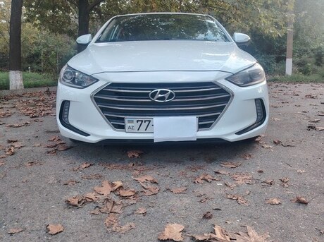 Hyundai Elantra 2016