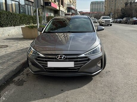 Hyundai Elantra 2020