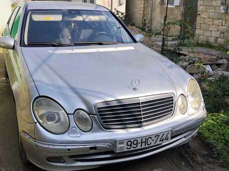 Mercedes E 220 2003