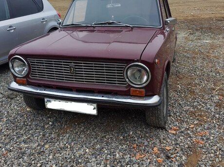 LADA (VAZ) 21011 1985