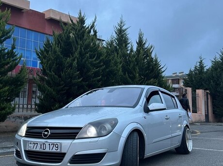 Opel Astra 2004