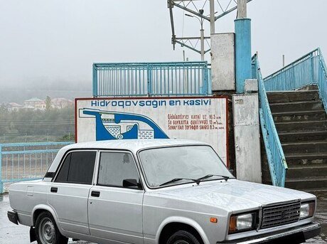 LADA (VAZ) 2107 2010