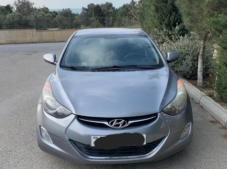 Hyundai Elantra 2013