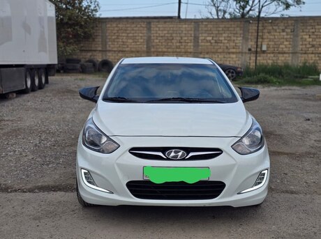 Hyundai Accent 2013