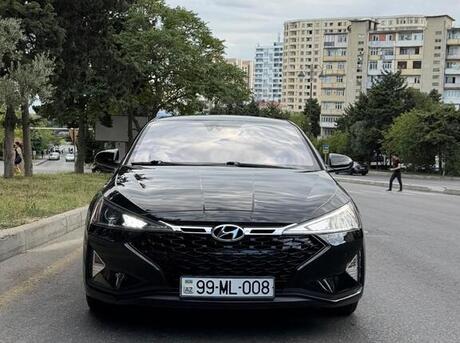 Hyundai Elantra 2019