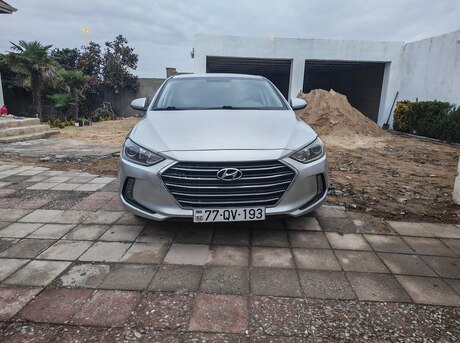 Hyundai Elantra 2016