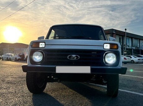 LADA (VAZ) Niva 2013