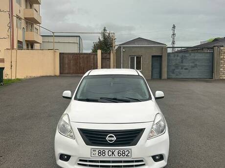 Nissan Sunny 2014