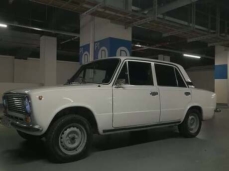 LADA (VAZ) 21011 1981
