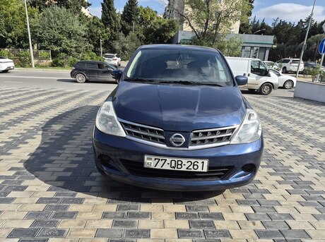 Nissan Tiida 2010