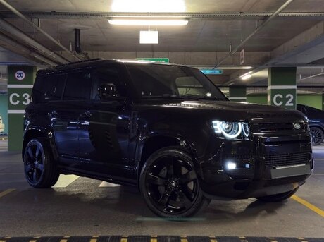 Land Rover Defender 2023