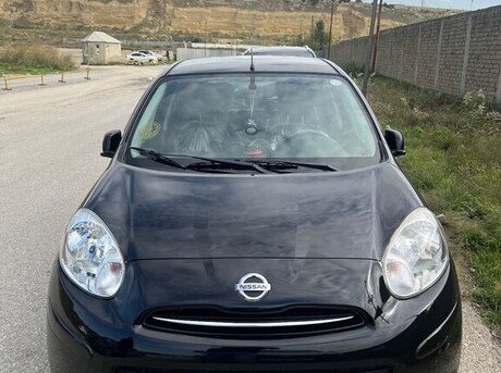 Nissan March 2012