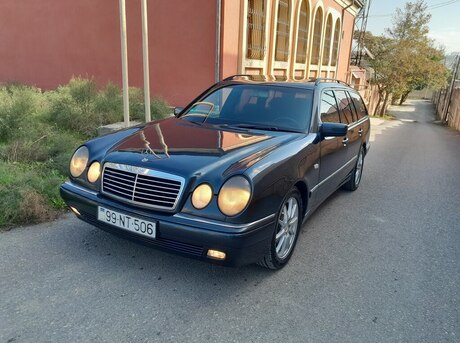 Mercedes E 240 1999