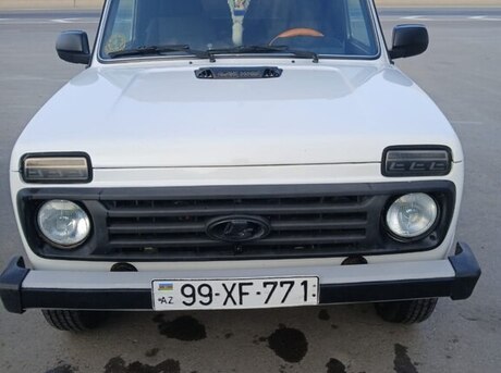 LADA (VAZ) Niva 2010
