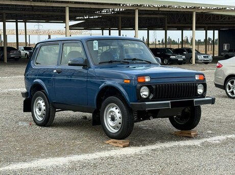 LADA (VAZ) Niva 2015