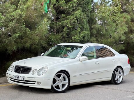 Mercedes E 240 2003
