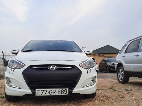 Hyundai Accent 2015
