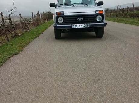 LADA (VAZ) Niva 2001