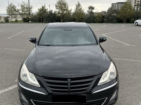 Hyundai Genesis 2013