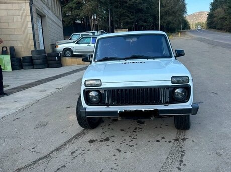 LADA (VAZ) Niva 2012