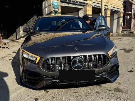 Mercedes  2020