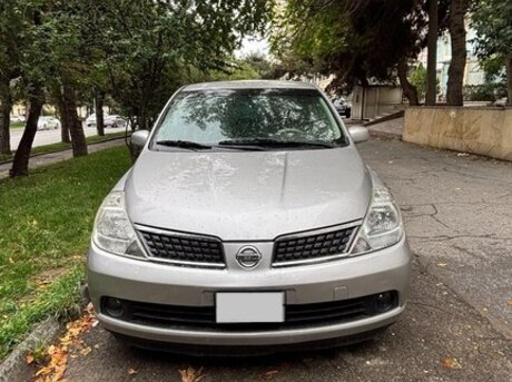 Nissan Tiida 2008