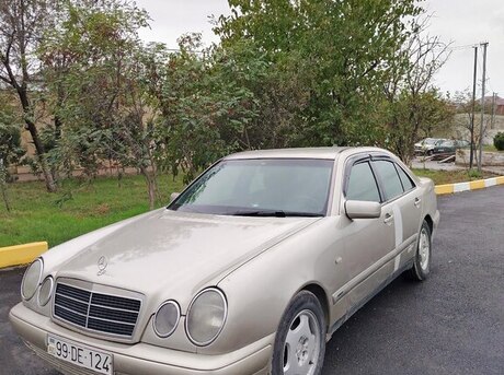 Mercedes E 220 1998