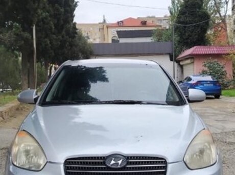 Hyundai Accent 2010