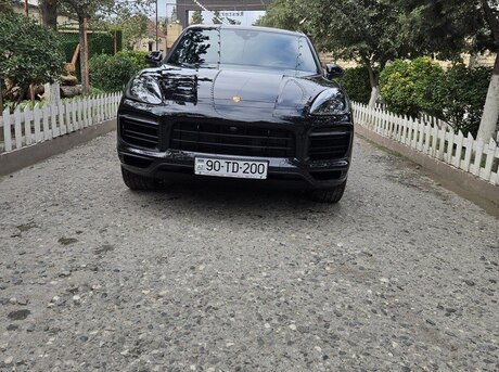 Porsche Cayenne 2020