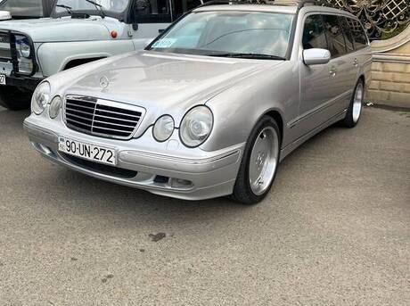 Mercedes E 240 2000
