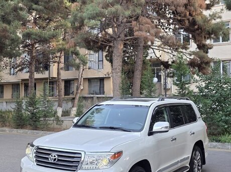 Toyota Land Cruiser 2013