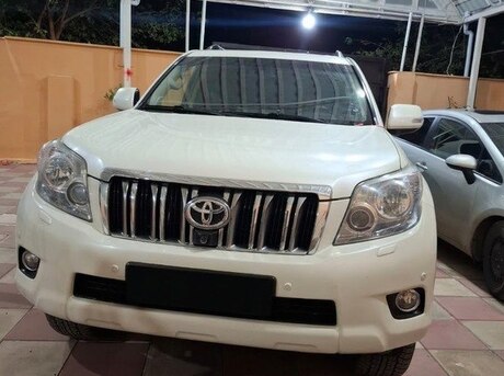 Toyota Land Cruiser Prado 2013