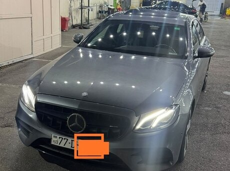 Mercedes E 300 4MATIC 2016