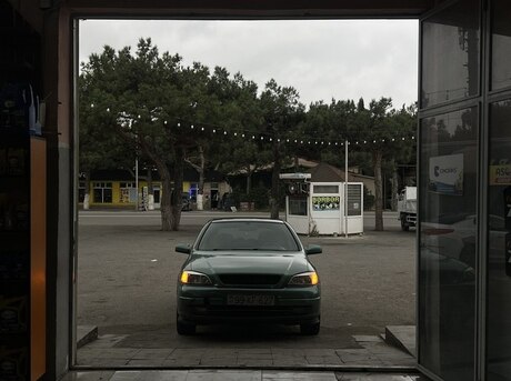Opel Astra 1998