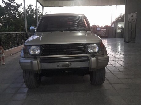 Mitsubishi Pajero 1992