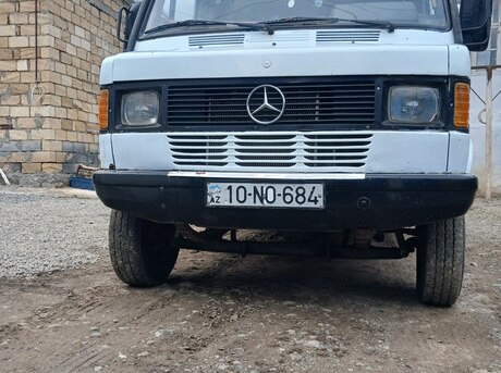 Mercedes 208 D 1992