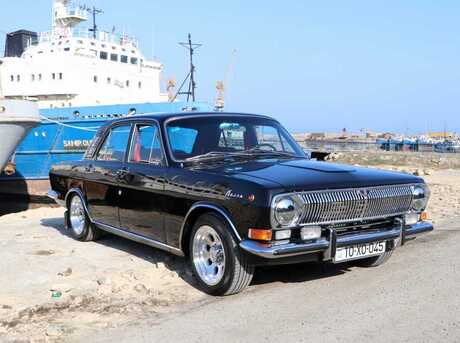 GAZ 24 1980