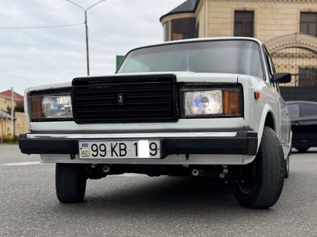 LADA (VAZ) 2107 2001