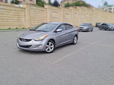 Hyundai Elantra 2013