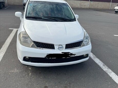 Nissan Tiida 2006