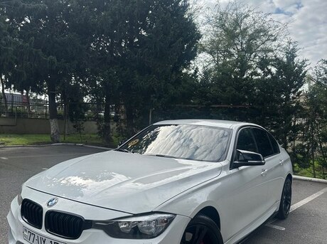 BMW 328 2016