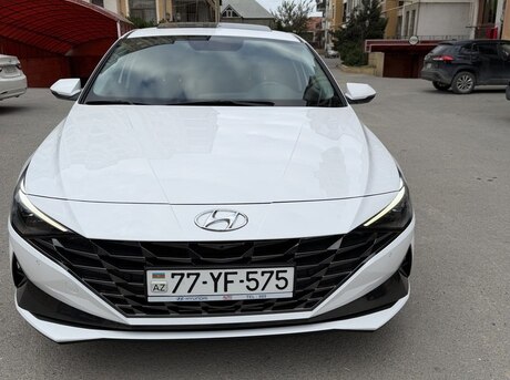 Hyundai Elantra 2023