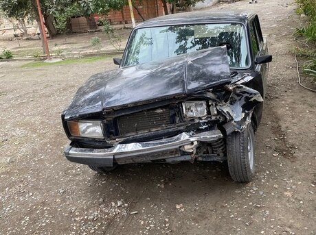 LADA (VAZ) 2107 2003