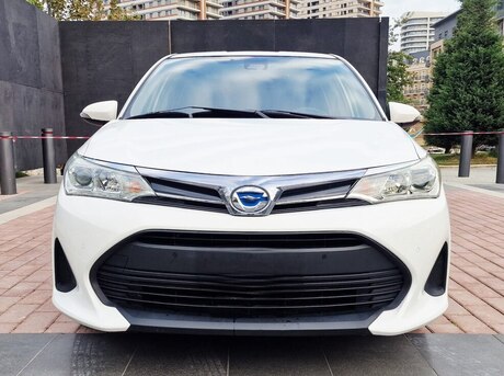 Toyota Corolla Fielder 2018