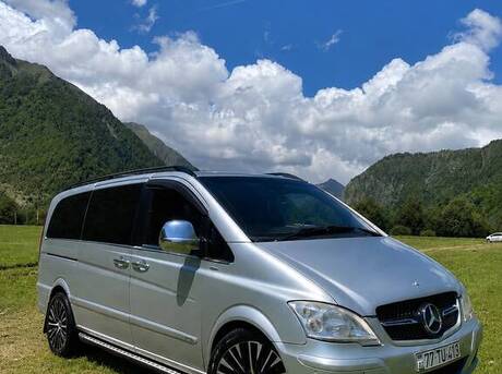 Mercedes Viano 2006
