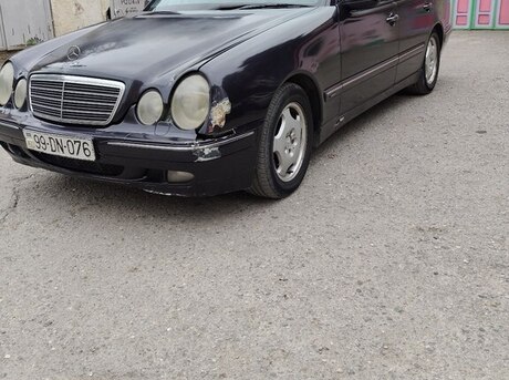 Mercedes E 220 1999