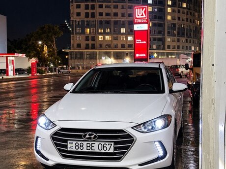 Hyundai Elantra 2017
