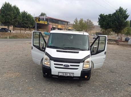 Ford Transit 2012