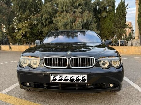 BMW 745 2004