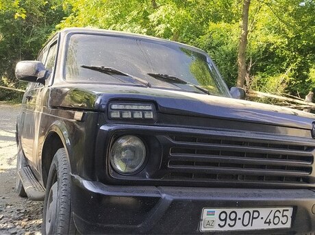 LADA (VAZ) Niva 1989